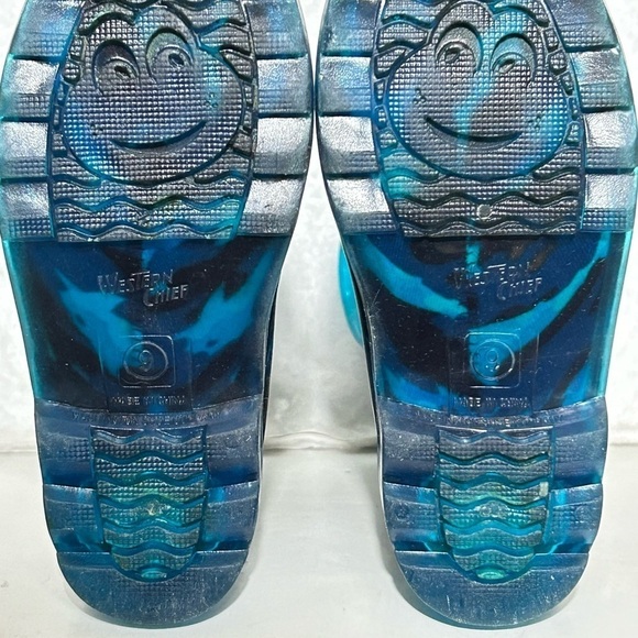 Western Chief Little Kids Camo Shark Waterproof w/Lights Rain Boots SZ US 9 - Picture 10 of 11